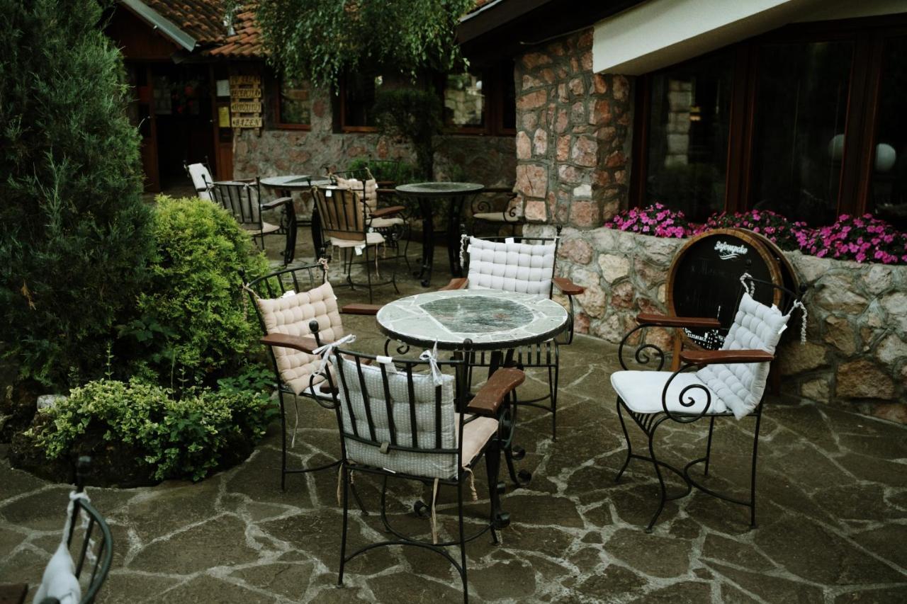Hotel Etno Centar Balasevic Boljevac Exteriör bild