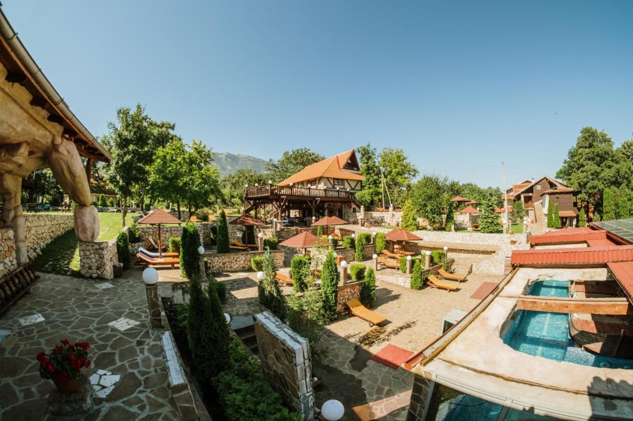 Hotel Etno Centar Balasevic Boljevac Exteriör bild