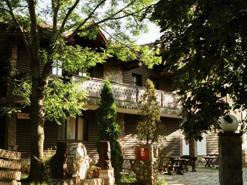 Hotel Etno Centar Balasevic Boljevac Exteriör bild