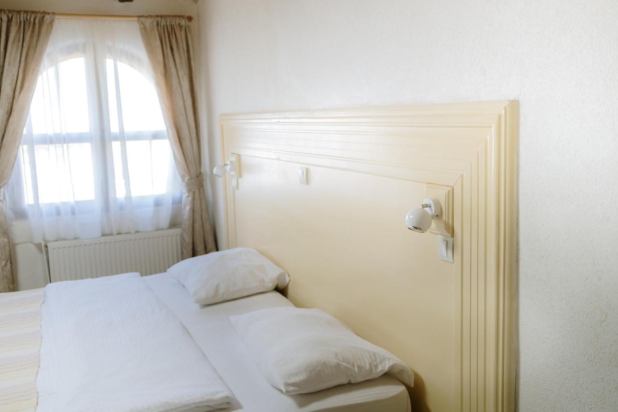 Hotel Etno Centar Balasevic Boljevac Rum bild